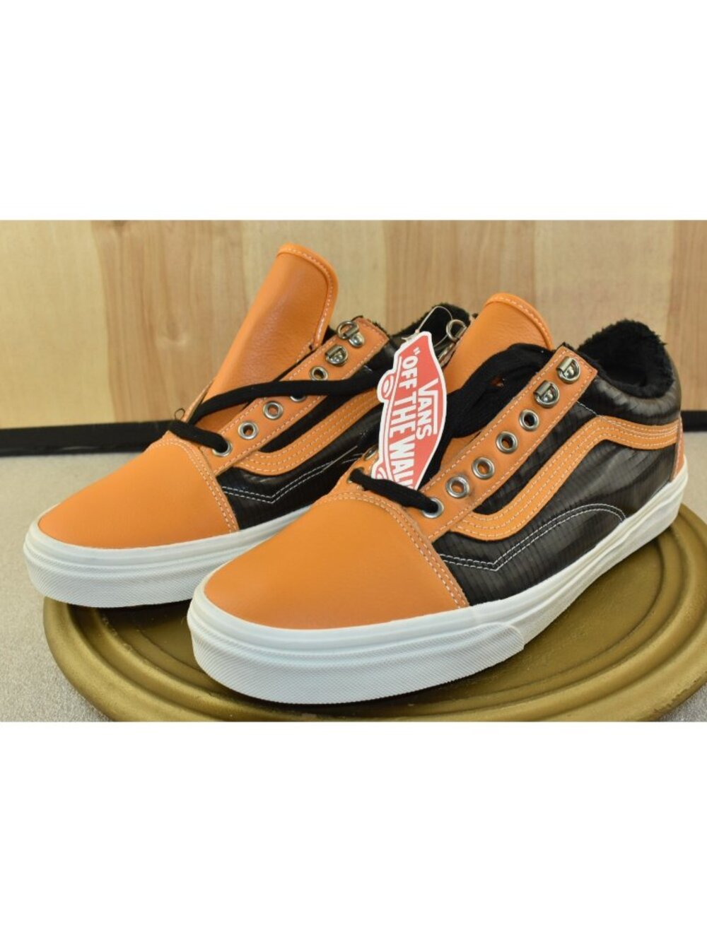 Vans Old Skool MTE Men Shoes Size 10 All Weather Black Apricot Faux Fur New